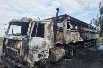 В Курской области из-за атаки ВСУ сгорел грузовой автомобиль