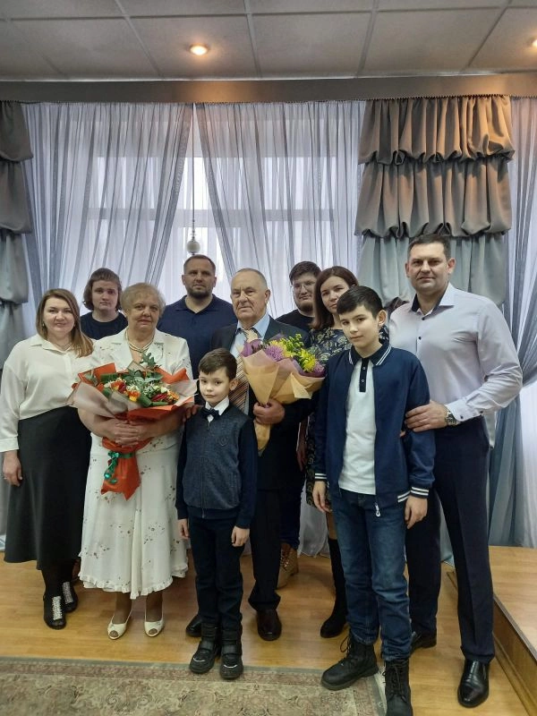 В Курской области продолжаются свадебные юбилеи