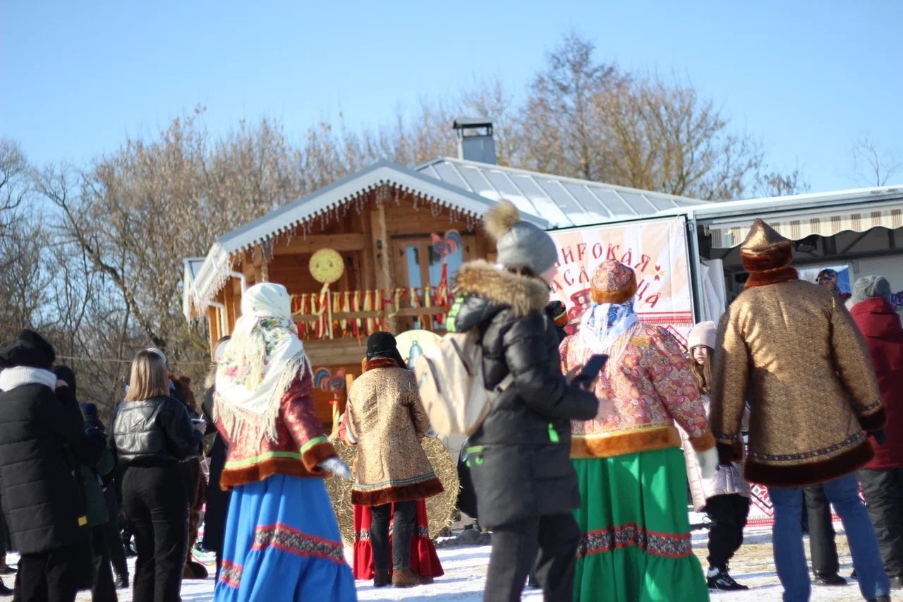 Гуляния у водяной мельницы в Курской области посетили свыше 5,5 тысячи человек