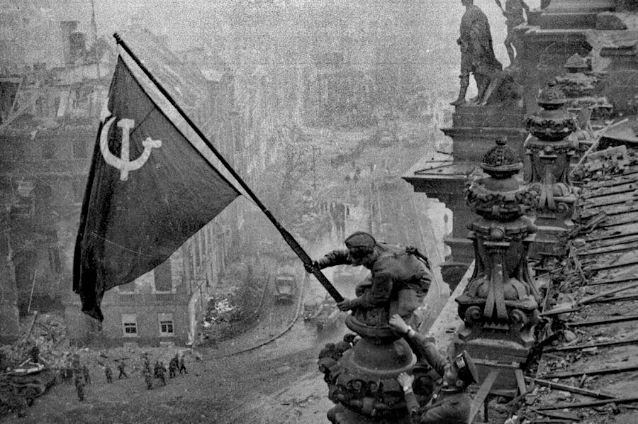В этот день, 78 лет назад Красная Армия штурмом взяла Берлин