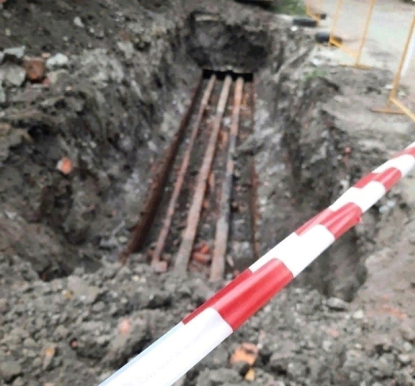 Курская Квадра продлила ремонт трубопровода на ул. Семеновской