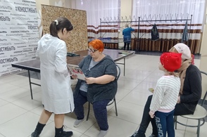 Курские медики организовали выездной приём в пункте размещения беженцев
