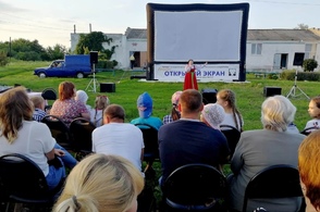 В районы Курской области вернутся выездные кинопоказы
