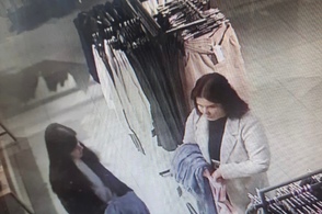 Две молодые курянки подозреваются в краже вещей из магазина