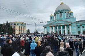 Икону Божией матери &laquo;Знамение&raquo; Курскую Коренную перенесли в Знаменский собор