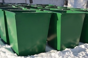 В курской исправительной колонии наладили выпуск контейнеров для ТБО