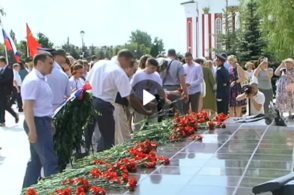 Куряне возложили цветы к Вечному огню в память о начале битвы на Курской дуге