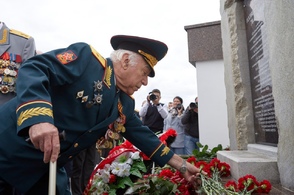 В Курске открыт памятник &laquo;Героям и командирам 70-й армии&raquo;