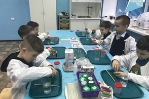 Курские школьники побывали в "Лаборатории чудес"