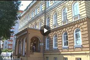 Курский монтажный техникум решил приобрести корейский минивен за баснословные деньги