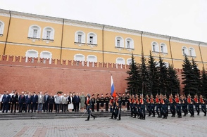 В Москве прошли торжественные мероприятия в честь 80-летия победы в Курской битве