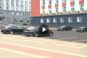 Курские чиновники не желают пересаживаться на отечественные средства передвижения