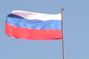 В Курском парке "Патриот" за неделю 5 раз заменили флаг РФ