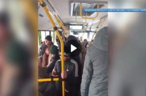 Куряне массово жалуются на переполненные автобусы в областном центре