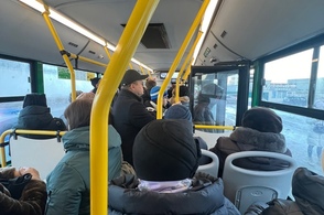 Первый замминистра транспорта Курский области добирался до работы на автобусе