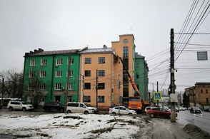 В Курске продолжается ремонт здания районной поликлиники