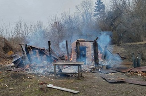 В Курской области сгорел сарай в результате обстрела ВСУ