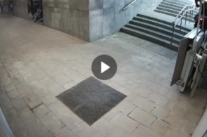 В Курске мотоциклист заехал в подземный переход