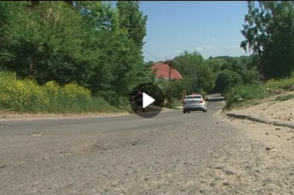 В Курске разбитая улица Лысая гора давно требует ремонта
