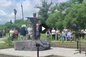 В городе Щигры Курской области открыли скульптуру "Мать Россия"