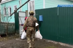 Курянам из приграничья продолжают оказывать помощь военнослужащие группировки войск &laquo;Север&raquo; Минобороны России