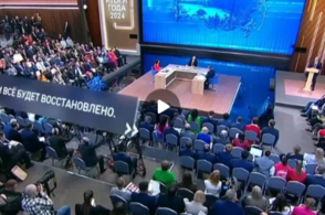 Курянка спросила у Путина, когда освободят Курскую область