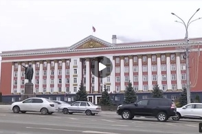 Врио губернатора Курской области Александр Хинштейн разъяснил, откуда взялись значения средней зарплаты по региону в 64 тысячи рублей