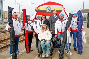 На курском вокзале проводили участников Всероссийских спортивных соревнований для людей с поражением опорно-двигательного аппарата