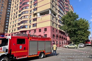 В центре Курска в жилом доме на улице Марата произошел взрыв