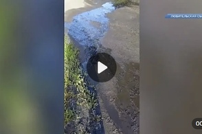 Куряне утопают в грязи из-за местного колодца
