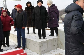 В Курске по жалобам жителей модернизируют трамвайные остановки "Кировский мост"
