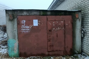 В Курске на улице Веспремской начался снос самовольно построенных гаражей