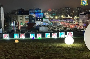 В Курске завершили новогоднее оформление "Полугоры" ко Дню сказок