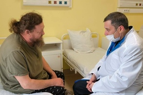 Настоятель Свято-Троицкого храма протоиерей Евгений Шестопалов получил ранения от атаки дрона-камикадзе (FPV)