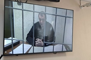 Суд отказался смягчать меру пресечения экс-замгубернатора Курской области Алексею Дедову