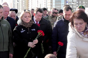 В Курске торжества в честь освобождения региона посетила актриса Яна Поплавская