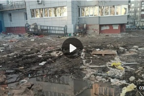 В Курске, пострадавшие от атаки БПЛА в прошлом году, многоквартирные дома до сих пор в состоянии ремонта