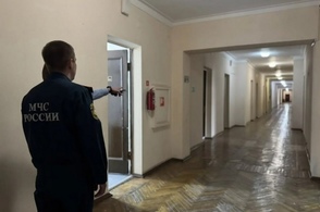 В Курске жителей ПВР в гостинице "Центральная" расселяют из-за аварийности здания