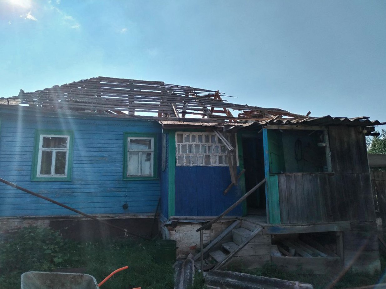 В Курской области артиллерийский снаряд попал в частный дом | 04.07.2023 |  Курск - БезФормата