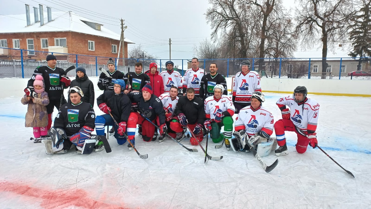 Курские росгвардейцы сыграли в хоккей