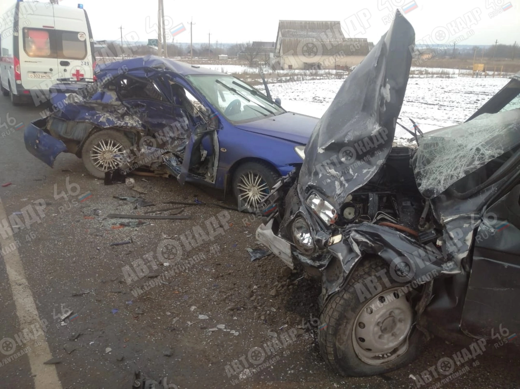 В дорожной аварии под Курском ранены 2 человека