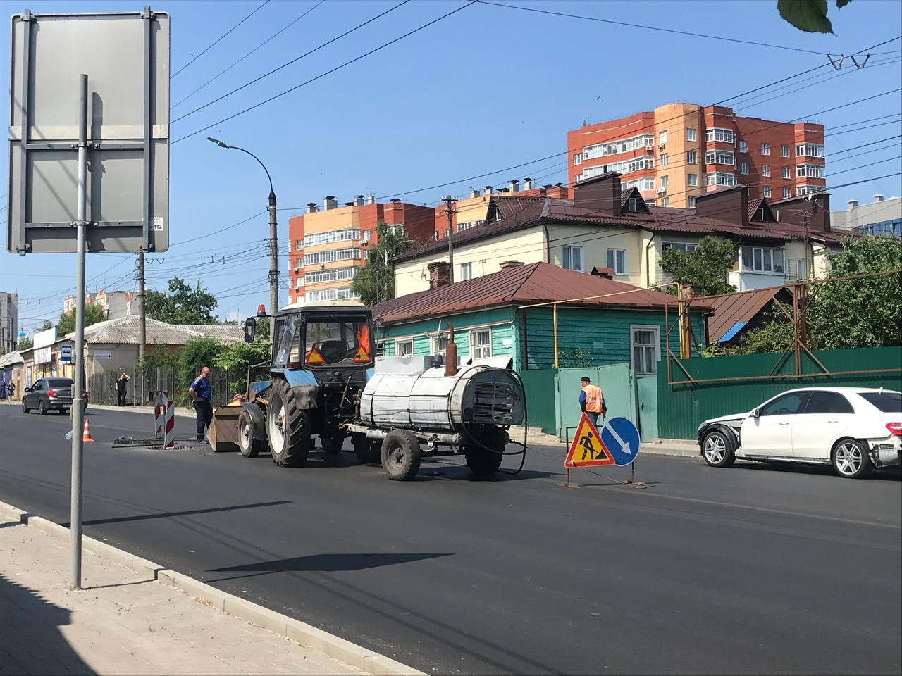 В Курске подрядчик переделывает улицу Красной Армии