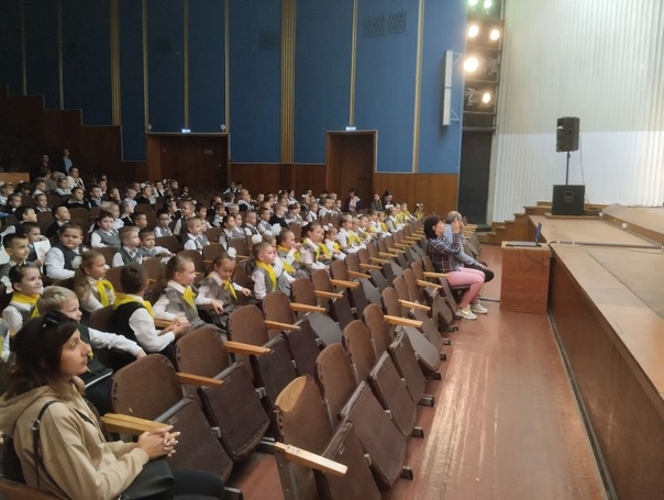 В Курске состоялось театрализованное представление «Посвящение в первоклассники»