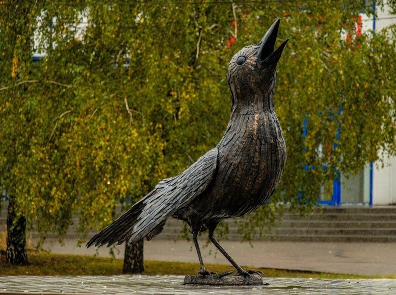 В Курске на кольце на проспекте Хрущева установили соловья