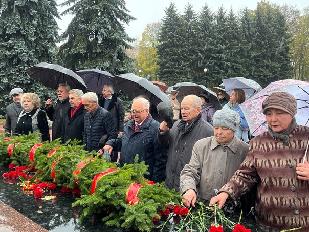 В Курске отметили 105-ю годовщину ВЛКСМ