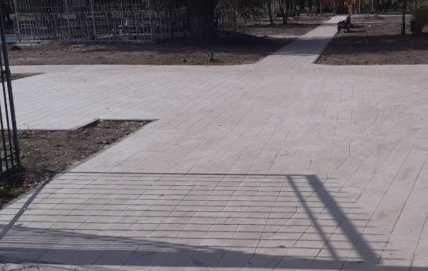 В Курске продолжается благоустройство сквера на пересечении улиц Союзной и Куйбышева
