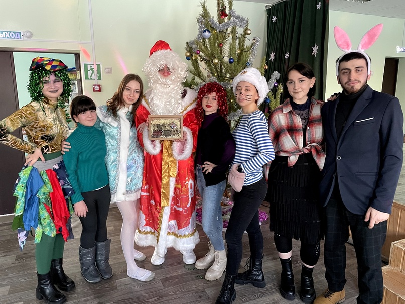 Юным курянам подготовлено 32 172 новогодних подарка