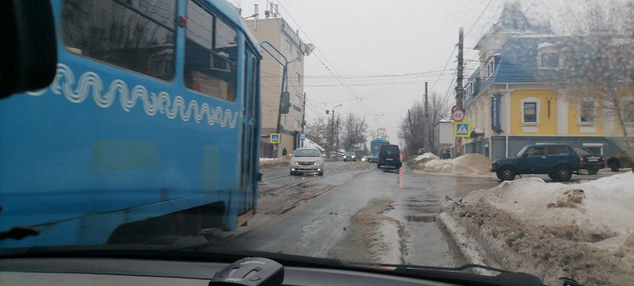 В Курске заблокировано движение на рельсах