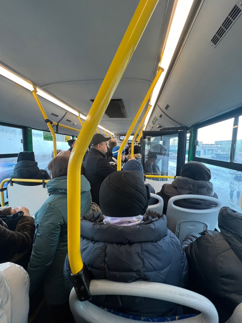 Первый замминистра транспорта Курский области добирался до работы на автобусе