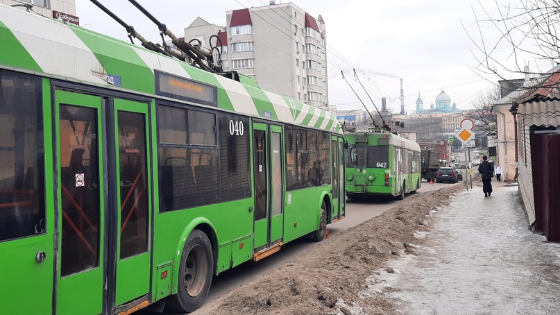 В Курске из-за ДТП приостановлено движение троллейбусов в сторону центра